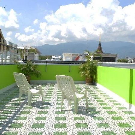 I-Smile & U2 Hostel Чиангмай Екстериор снимка